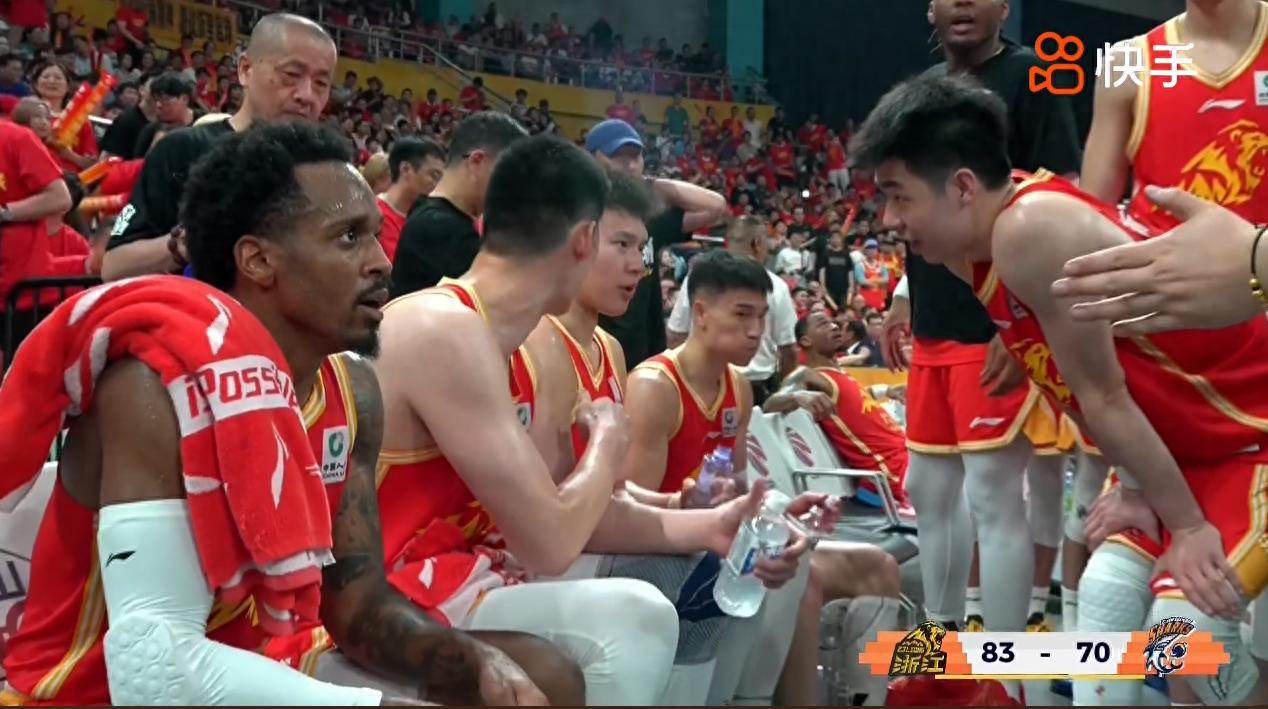 G4出现名场面！王博亲自为他递水，楼明为他鼓掌：获胜的最大奇兵
